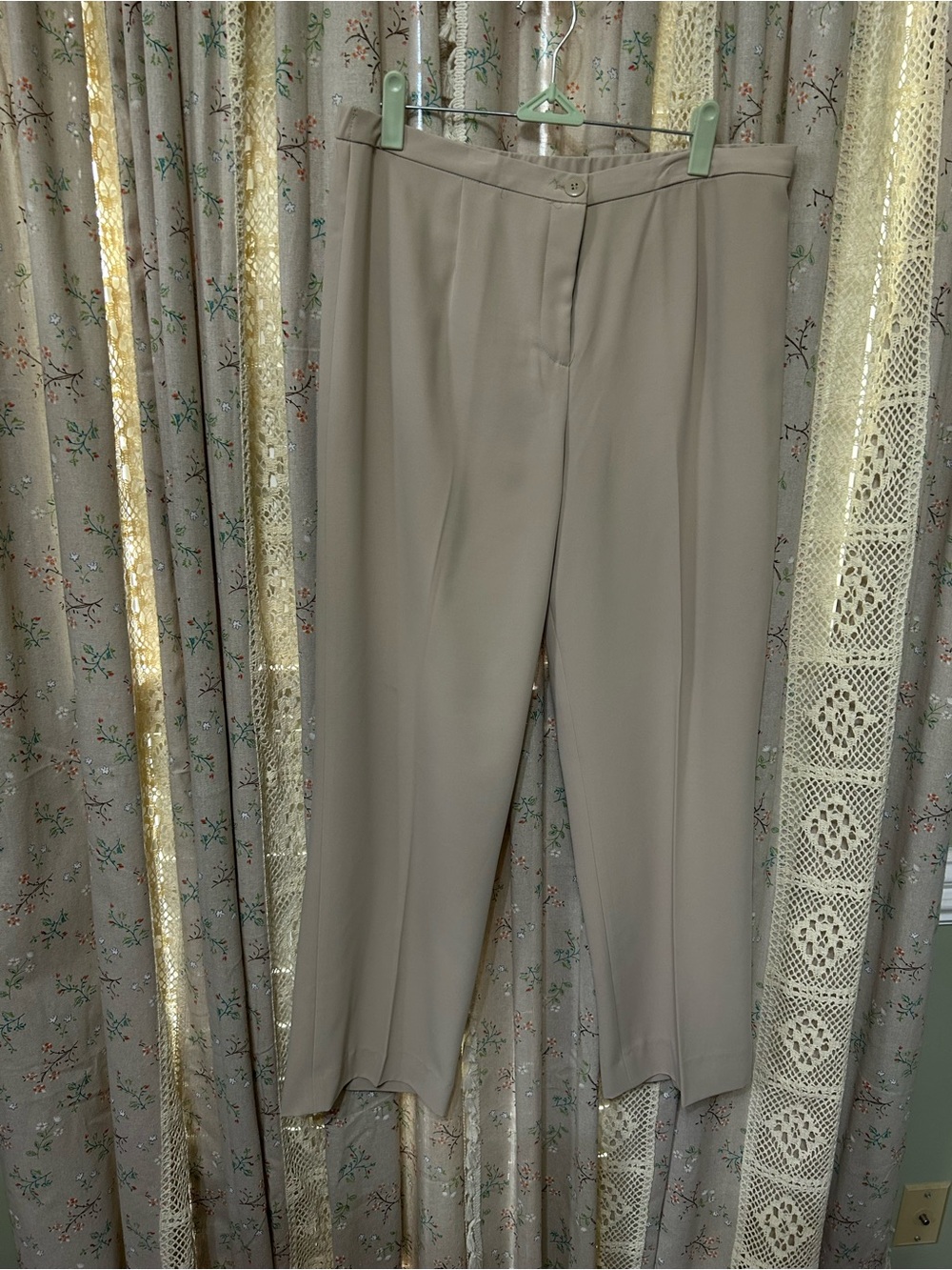 Pendleton Beige Straight Leg Career Pants Size 12 Minimalist Trousers